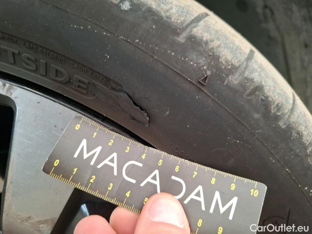  Nissan  Qashqai NISSAN  / 2017 / 5P / Crossover 1.3 DIG-T 140 Tekna #2