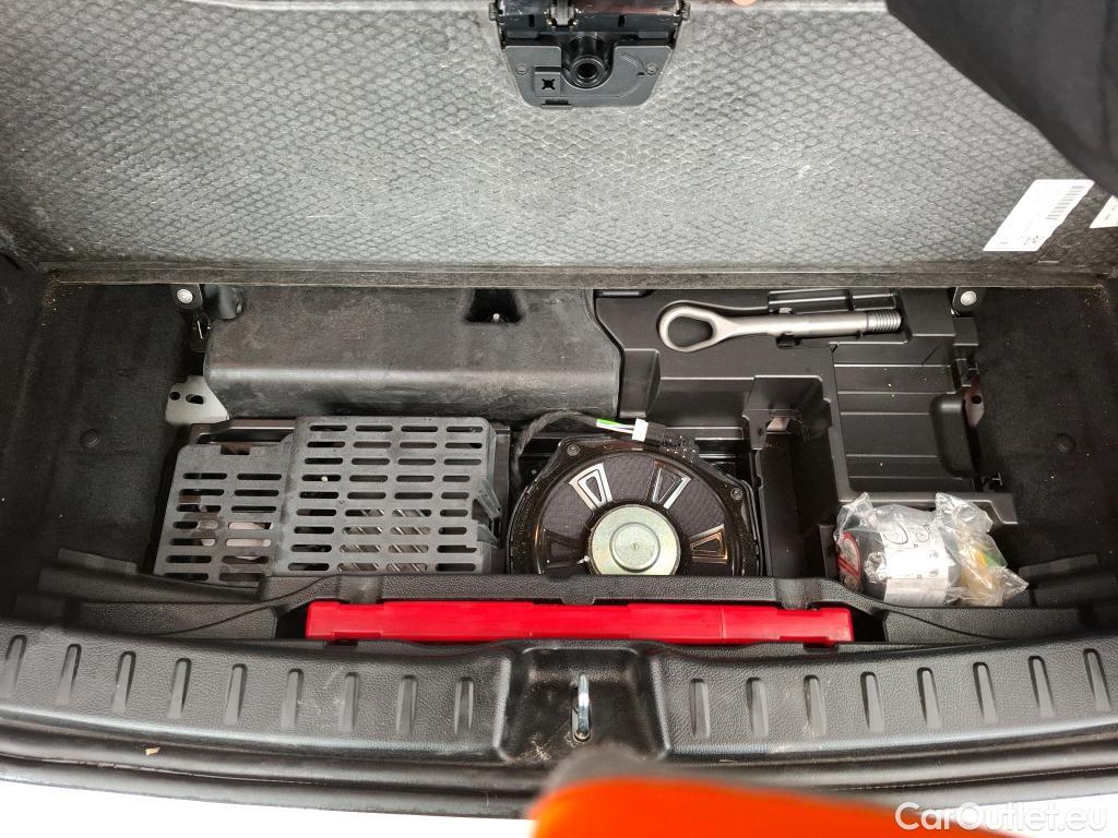  Mercedes  GLA MERCEDES-BENZ  / 2020 / 5P / SUV 1.3  250 e AMG LINE DCT #16