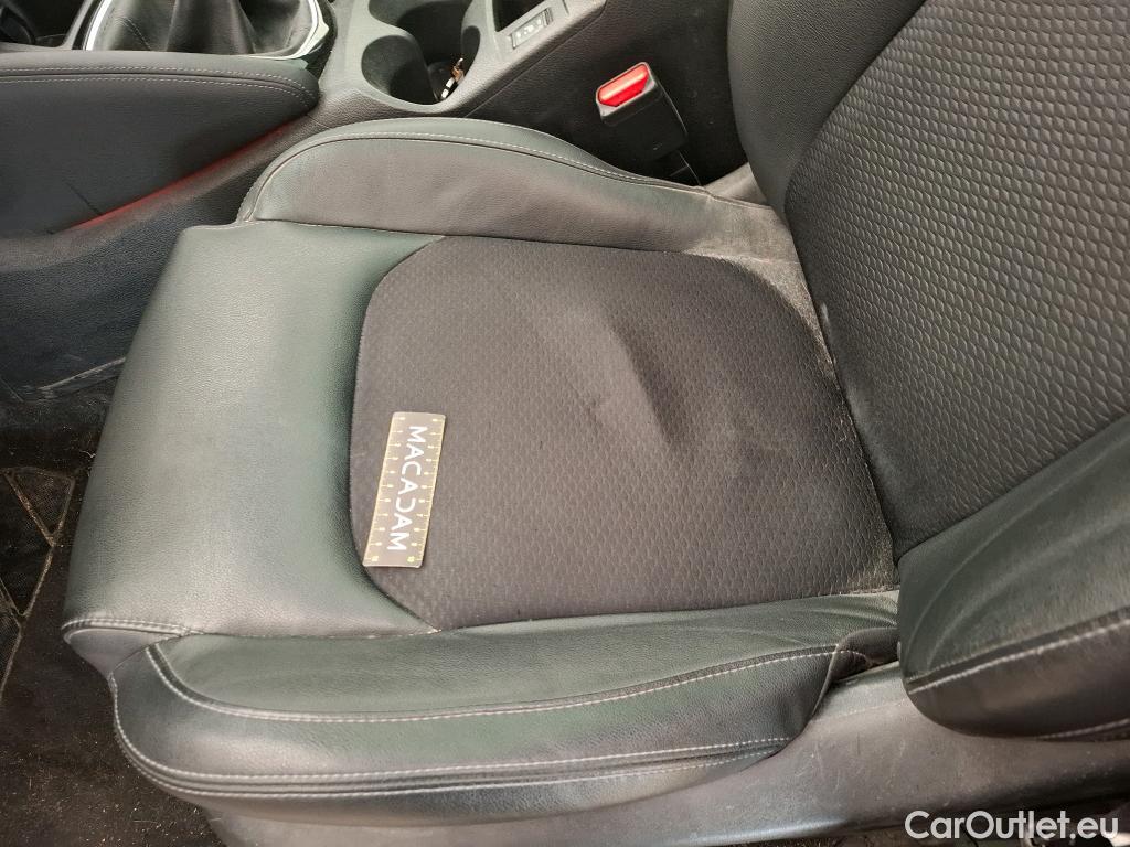  Nissan  Qashqai NISSAN  / 2017 / 5P / Crossover 1.3 DIG-T 140 Tekna #26