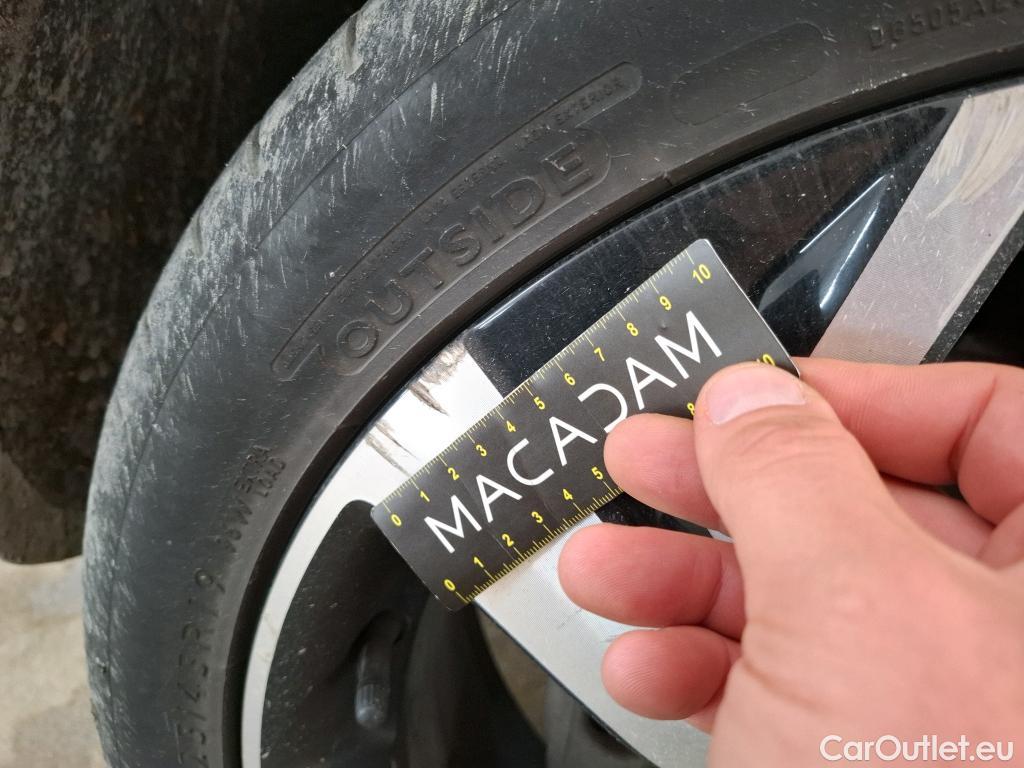  Nissan  Qashqai NISSAN  / 2017 / 5P / Crossover 1.3 DIG-T 140 Tekna #13