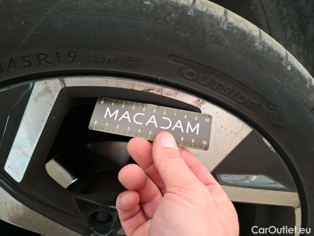  Nissan  Qashqai NISSAN  / 2017 / 5P / Crossover 1.3 DIG-T 140 Tekna #18