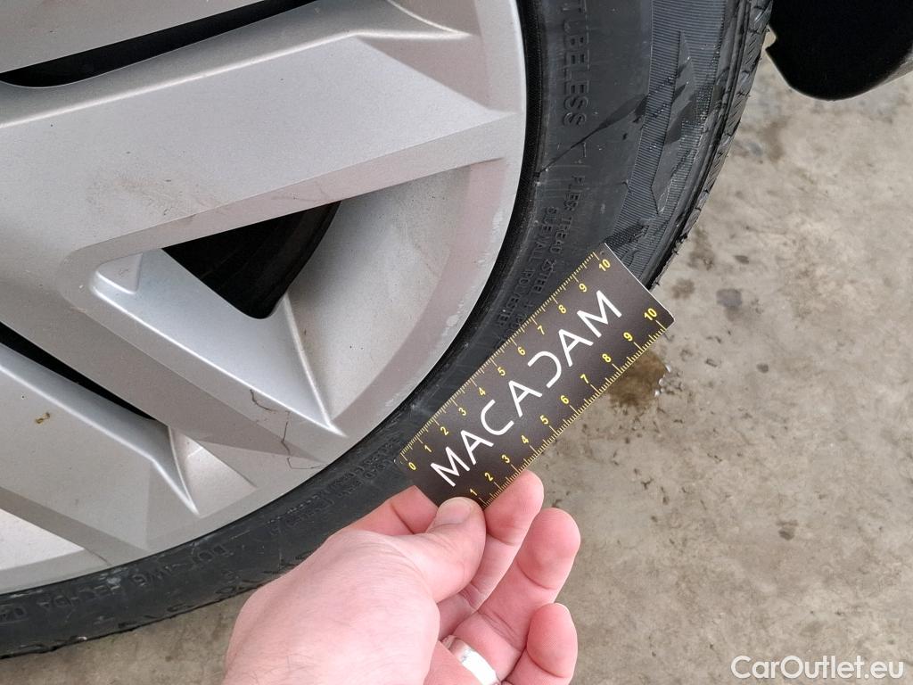  Renault  Clio  V Business 1.6 E-TECH Hybrid 140CV BVA6 E6d #31