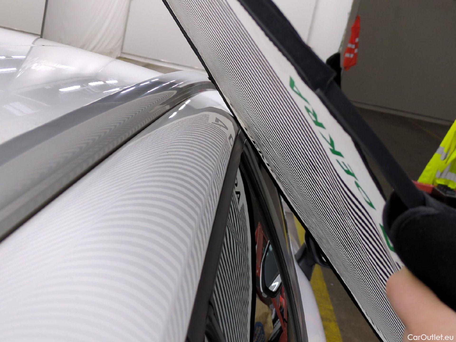  Toyota  Corolla TOYOTA  Touring Sports / 2018 / 5P / Break Hybride 122h Dynamic Business Stage Acad #22