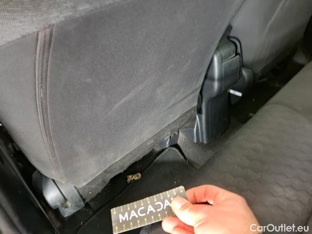  Toyota  Yaris TOYOTA  Hybride / 2019 / 5P / Berline Hybride 116h Dynamic Business Beyond Zer #22