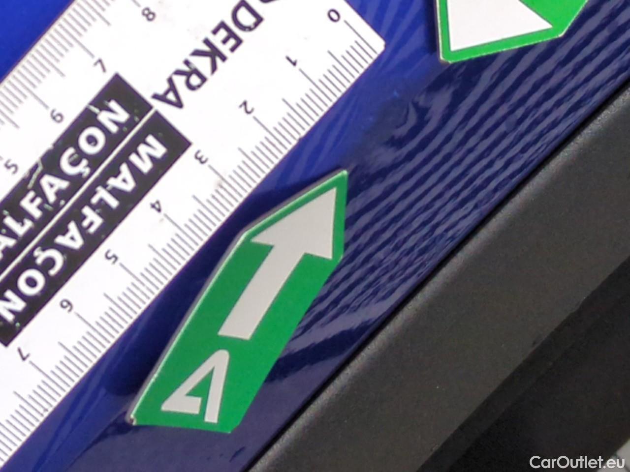  Toyota  C-HR TOYOTA  / 2016 / 5P / SUV 2.0 Hybride 184 Dynamic Business Beyond #22