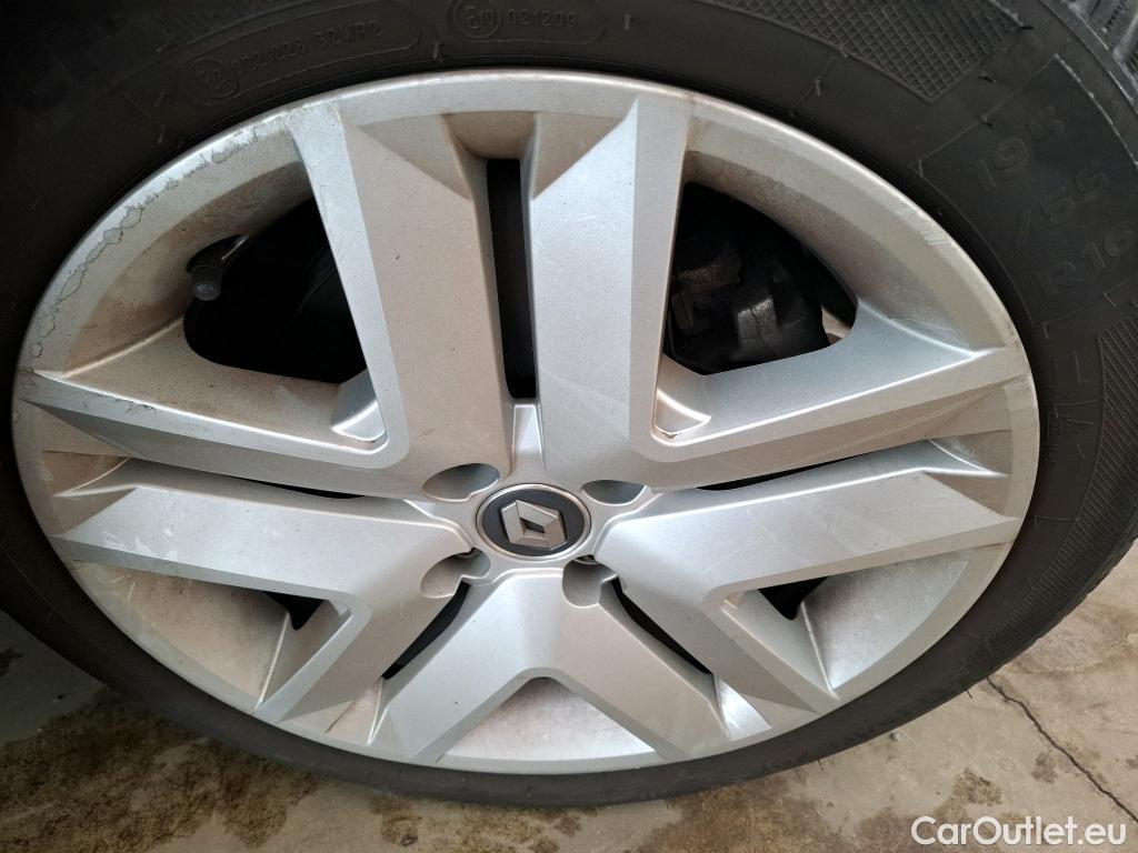  Renault  Clio  V Business 1.6 E-TECH Hybrid 140CV BVA6 E6d #20