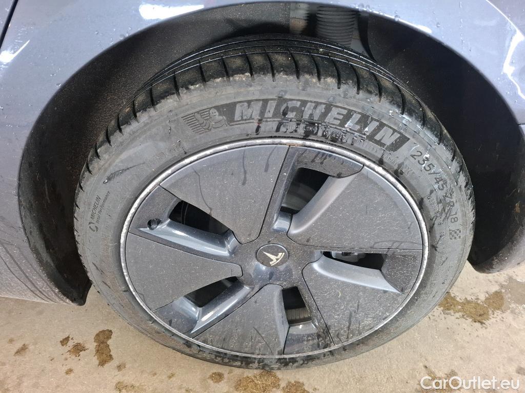  Tesla  Model 3 TESLA  / 2018 / 4P / Berline Grande Autonomie #16
