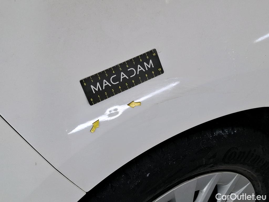  Toyota  Yaris TOYOTA  Hybride / 2019 / 5P / Berline Hybride 116h Dynamic Business Beyond Zer #17