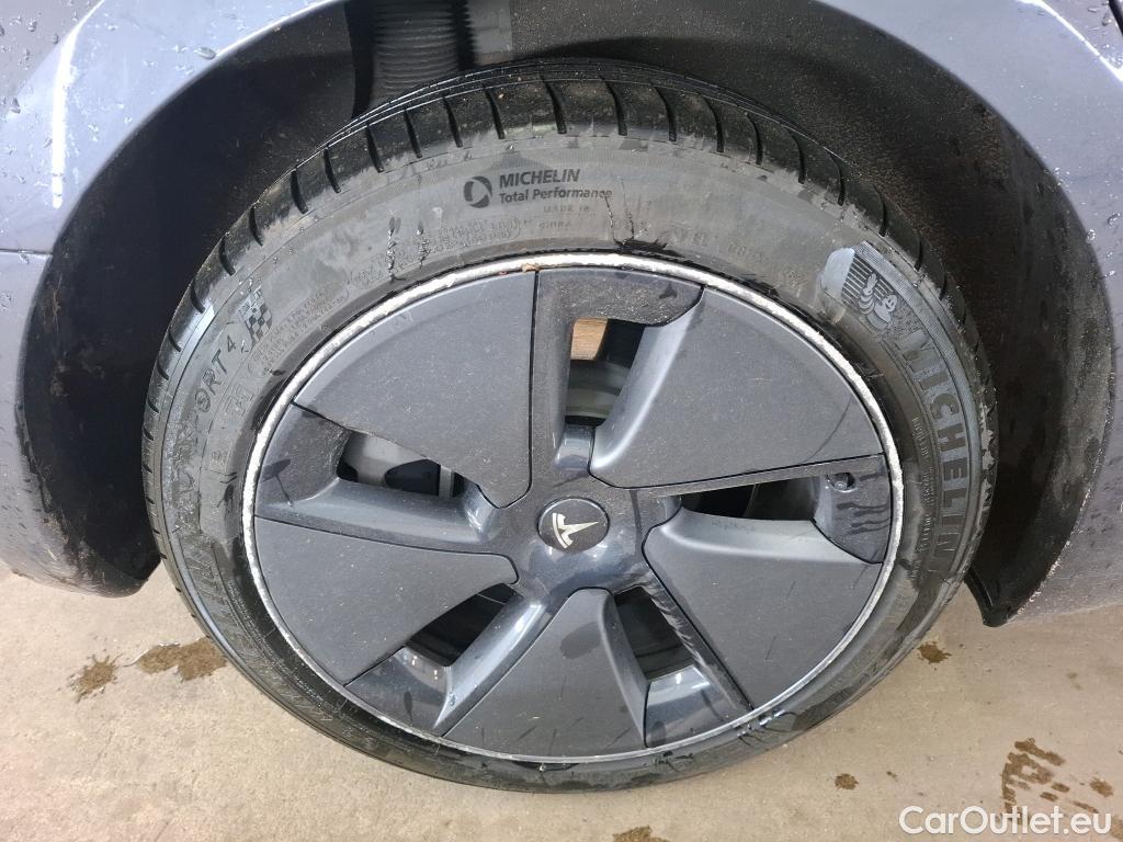  Tesla  Model 3 TESLA  / 2018 / 4P / Berline Grande Autonomie #5