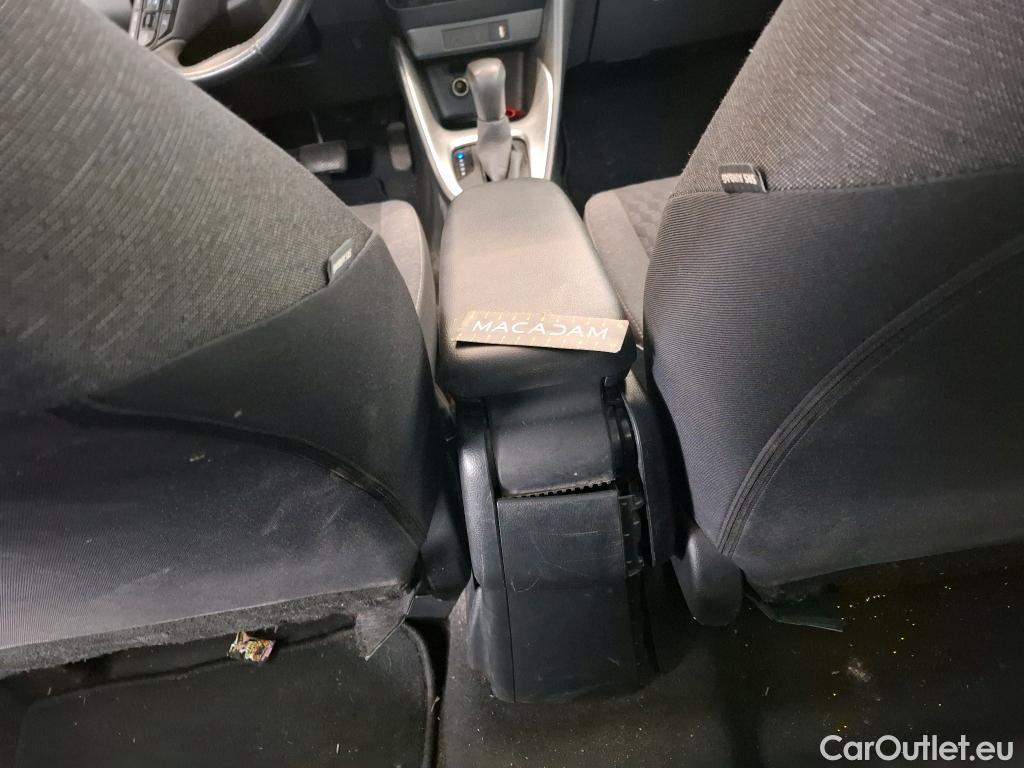  Toyota  Yaris TOYOTA  Hybride / 2019 / 5P / Berline Hybride 116h Dynamic Business Beyond Zer #24