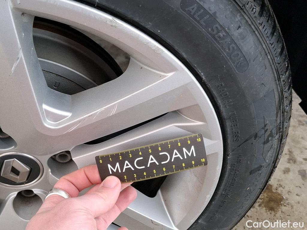  Renault  Clio  V Business 1.6 E-TECH Hybrid 140CV BVA6 E6d #30