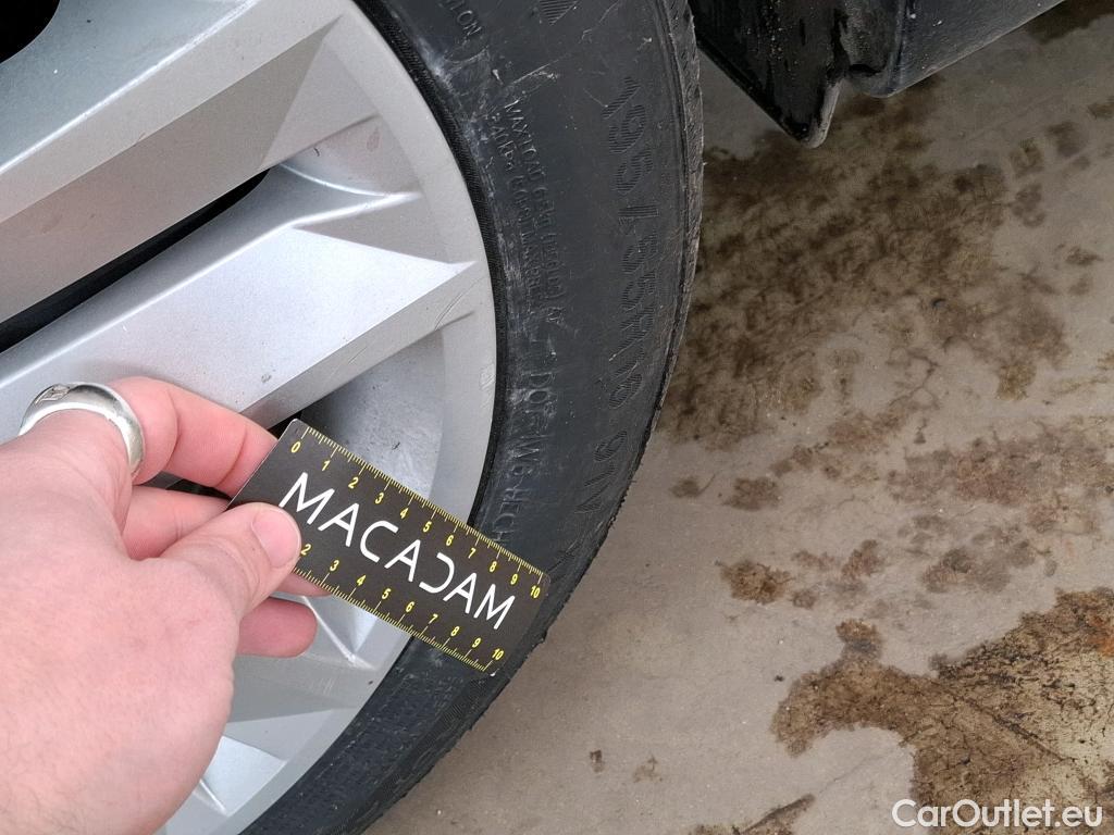  Renault  Clio  V Business 1.6 E-TECH Hybrid 140CV BVA6 E6d #26