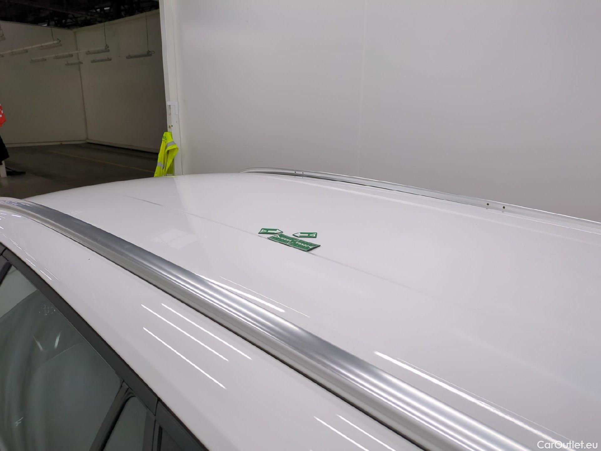  Toyota  Corolla TOYOTA  Touring Sports / 2018 / 5P / Break Hybride 122h Dynamic Business Stage Acad #16