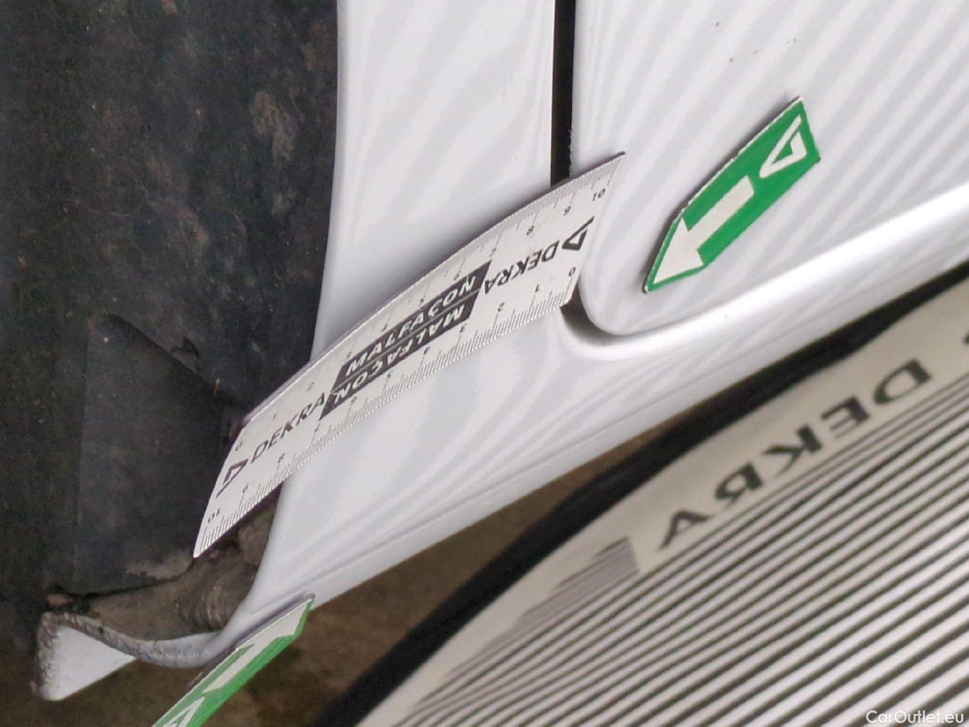  Renault  Kangoo  Express Extra (Série Spéciale) 1.5 dCi 75CV BVM5 E6 #26