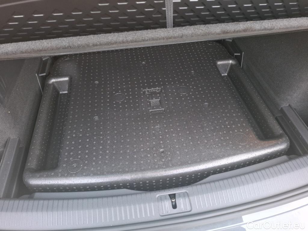  Volkswagen  Tiguan VOLKSWAGEN  / 2020 / 5P / SUV 1.4 eHybrid 245 DSG6 Elegance Exclusive #1