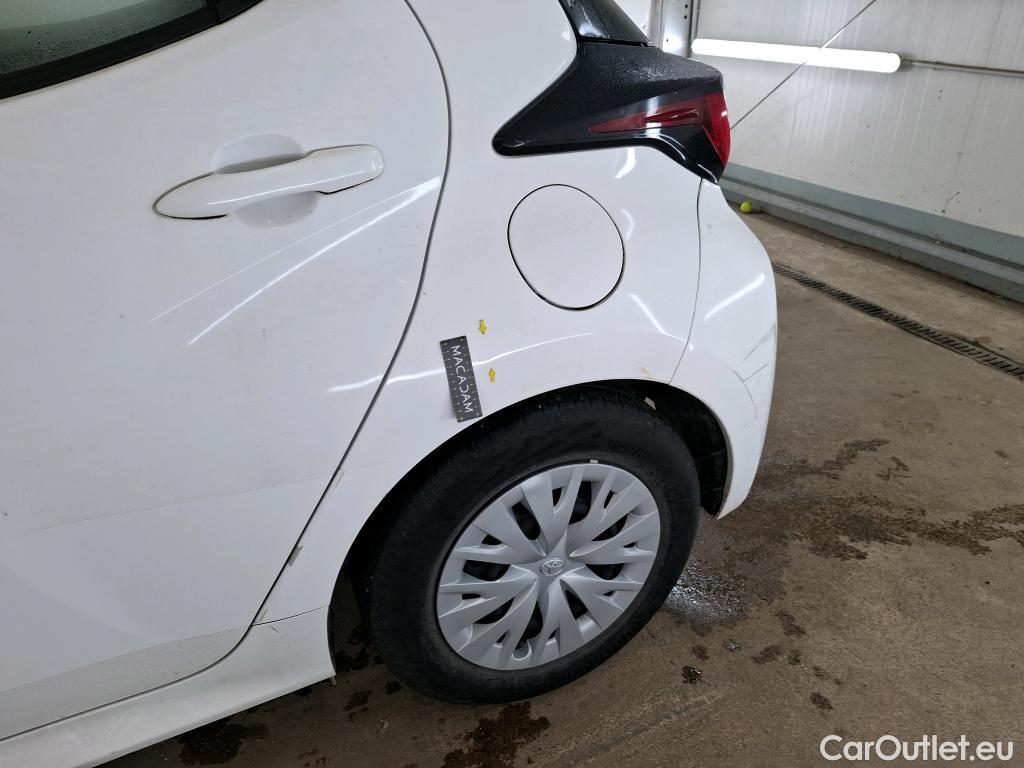  Toyota  Yaris TOYOTA  Hybride / 2019 / 5P / Berline Hybride 116h Dynamic Business Beyond Zer #26