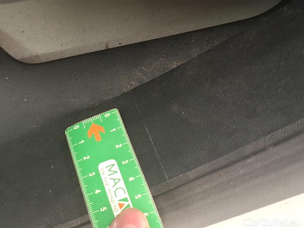  Citroen  C3  Société Feel 1.2 PureTech 80CV BVM5 E6d #6