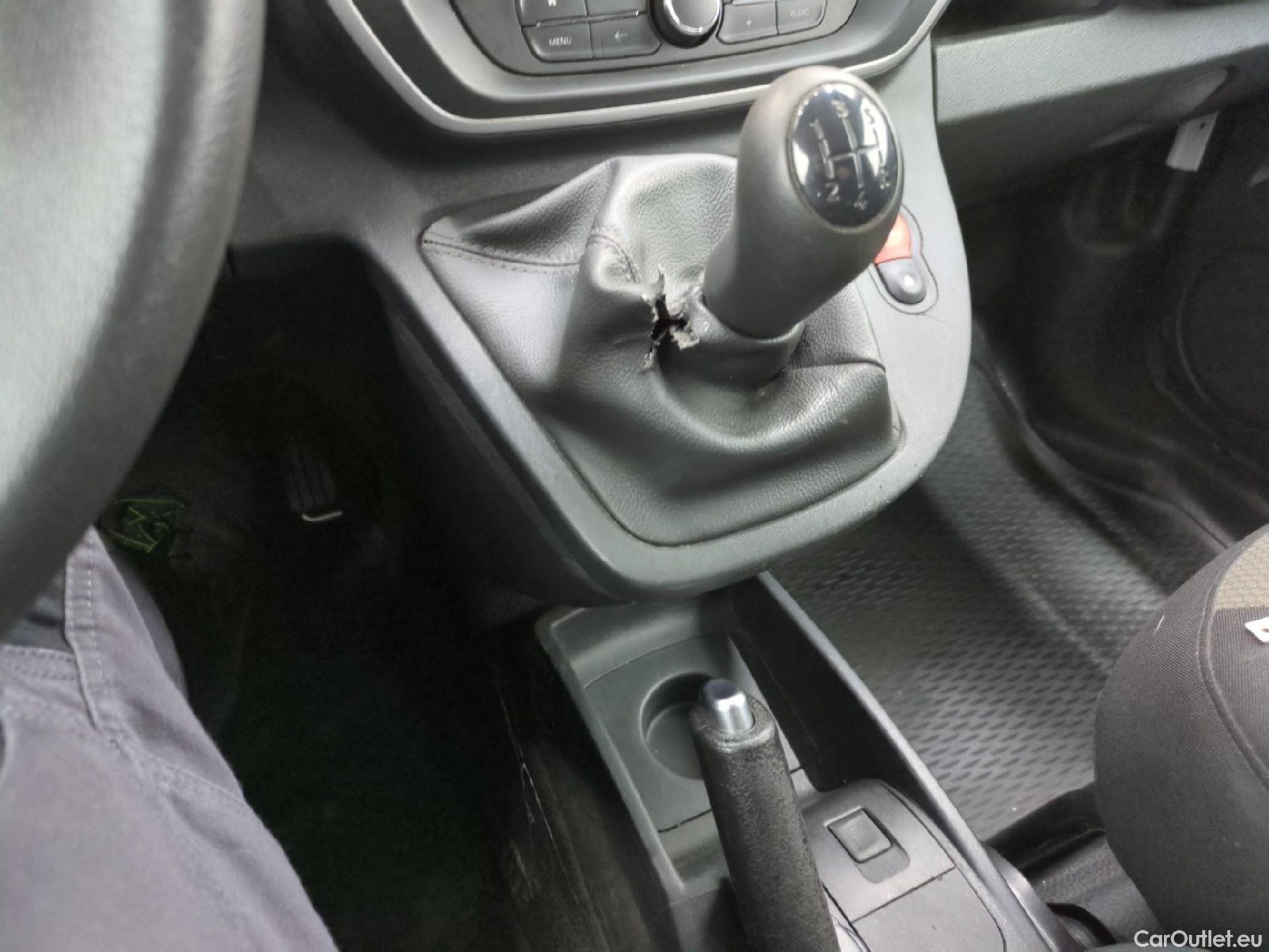  Renault  Kangoo  Express Extra (Série Spéciale) 1.5 dCi 75CV BVM5 E6 #2