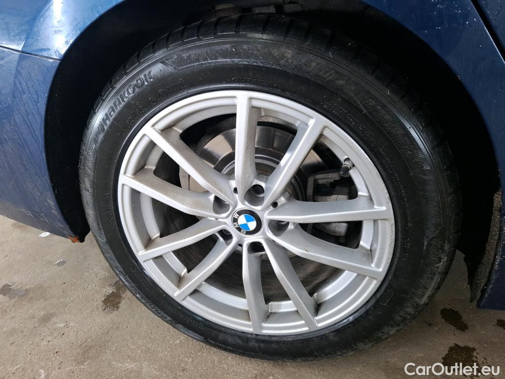  Bmw  Serie 3 BMW Série 3 Touring / 2022 / 5P / Break 318i 156ch Business Design BVA8 #4