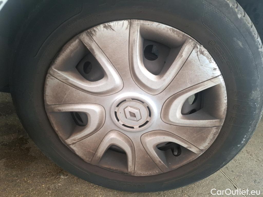  Renault  Clio  IV Air 1.5 dCi 75CV BVM5 E6 #226