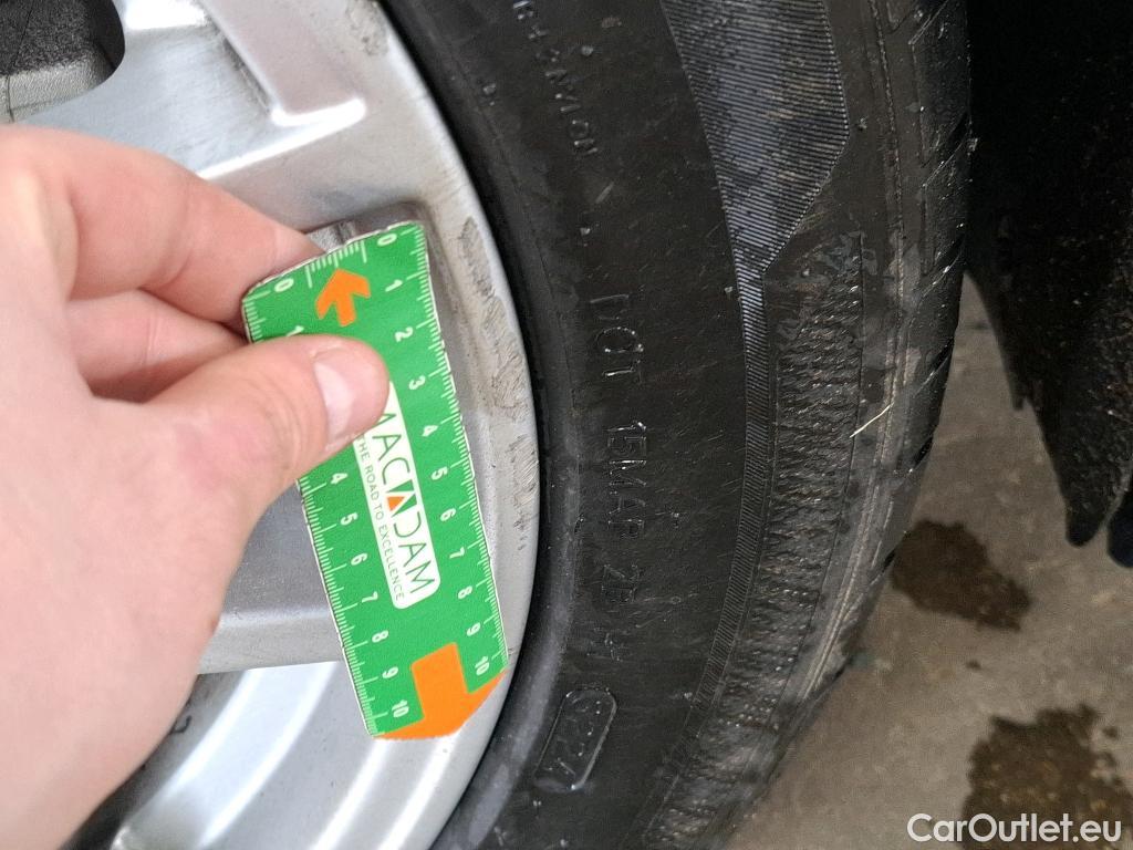  Bmw  Serie 3 BMW Série 3 Touring / 2022 / 5P / Break 318i 156ch Business Design BVA8 #7