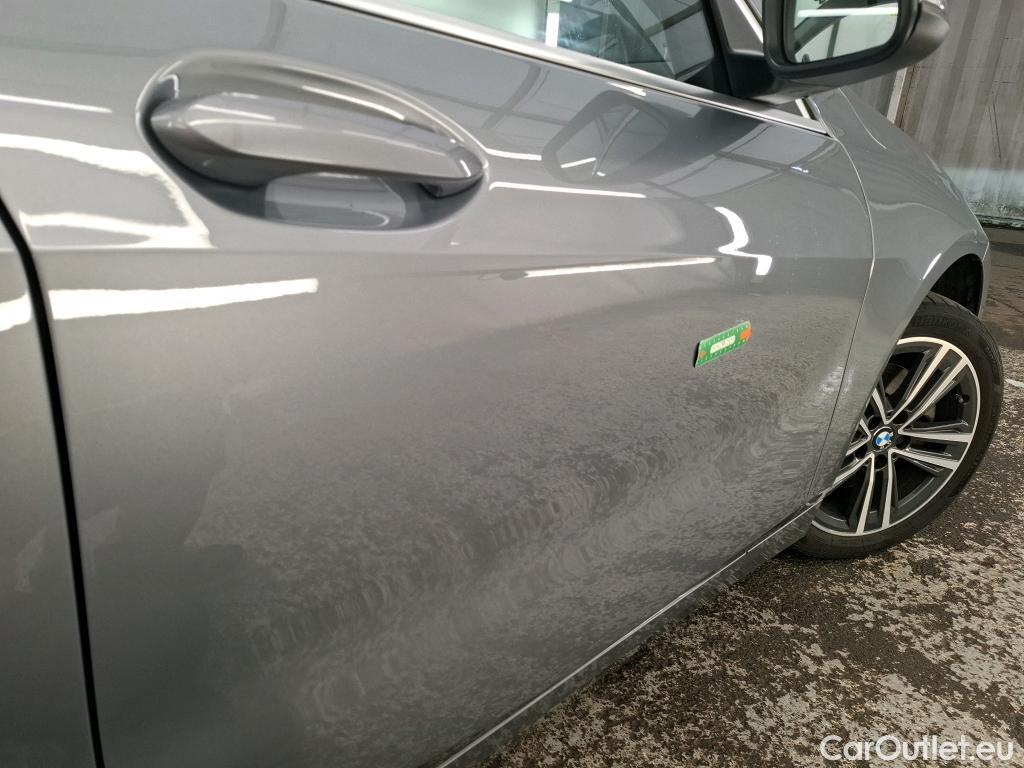  Bmw  Serie 1 BMW Série 1 / 2019 / 5P / Berline 116i DKG7 Business Design #17