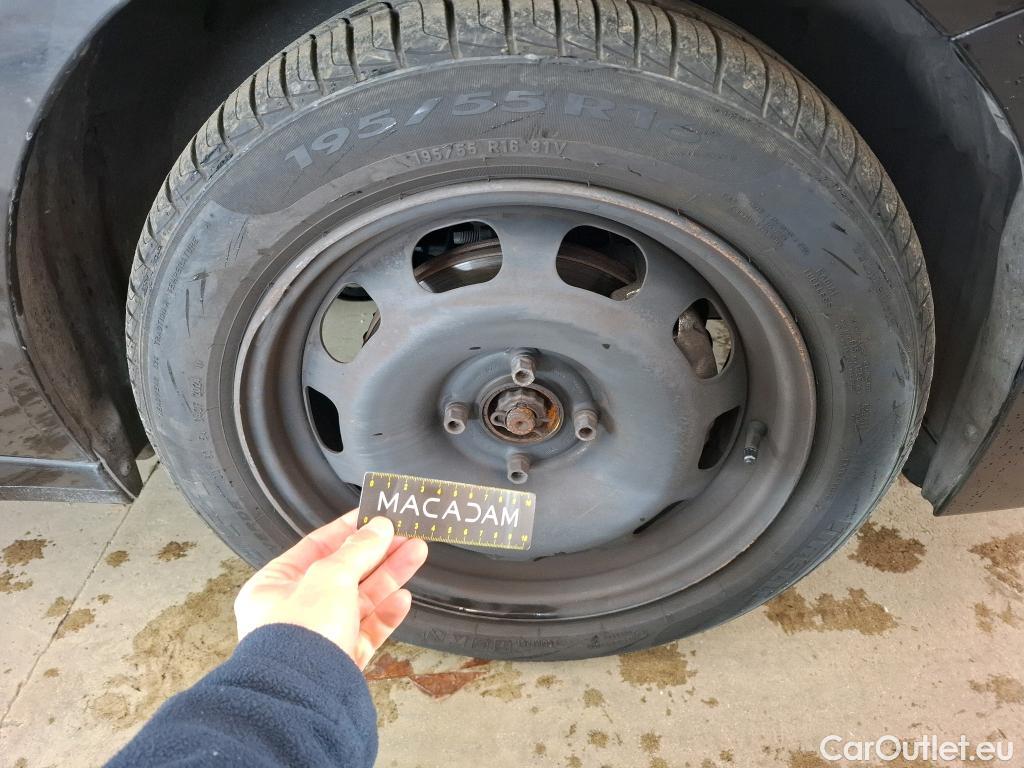  Peugeot  208  Active Pack 1.2 PureTech 100CV BVA8 E6d #22