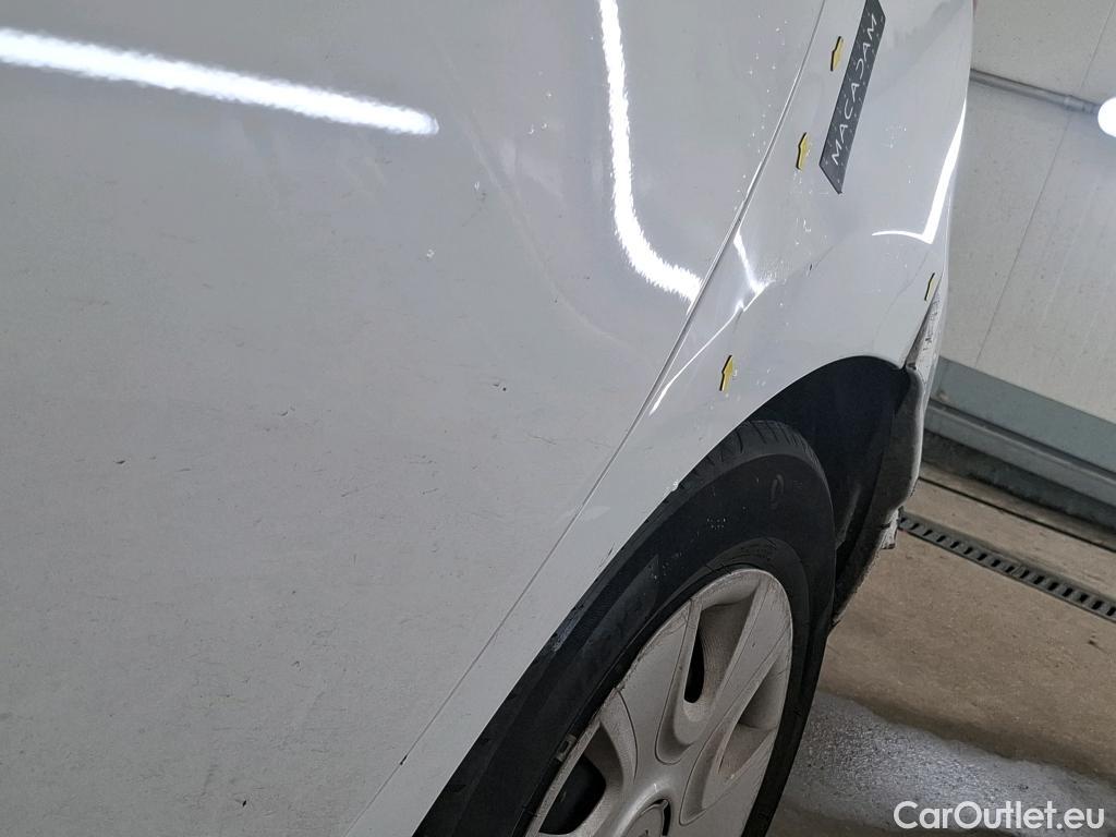  Renault  Clio  IV Air 1.5 dCi 75CV BVM5 E6 #111