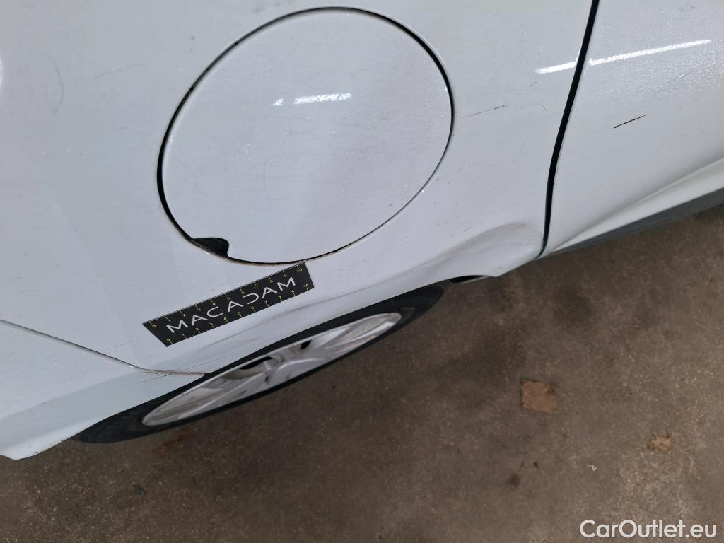  Renault  Clio  IV Air 1.5 dCi 75CV BVM5 E6 #75