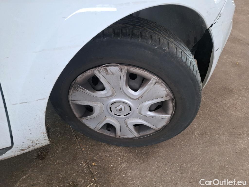  Renault  Clio  IV Air 1.5 dCi 75CV BVM5 E6 #228