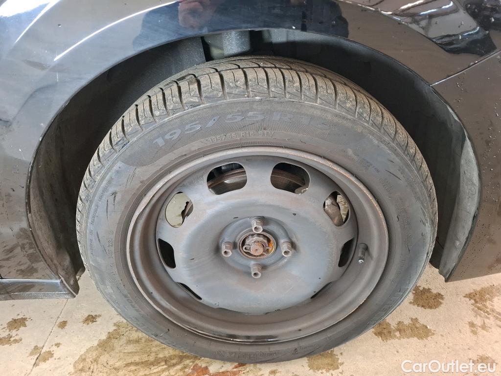  Peugeot  208  Active Pack 1.2 PureTech 100CV BVA8 E6d #9