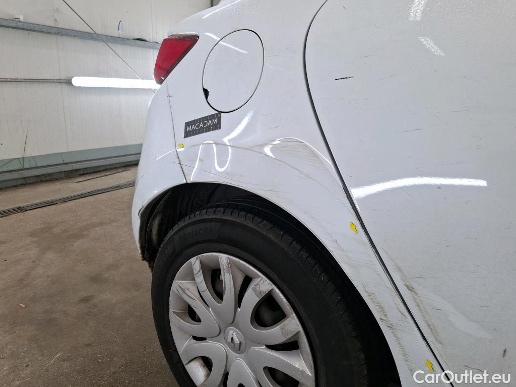  Renault  Clio  IV Air 1.5 dCi 75CV BVM5 E6 #70