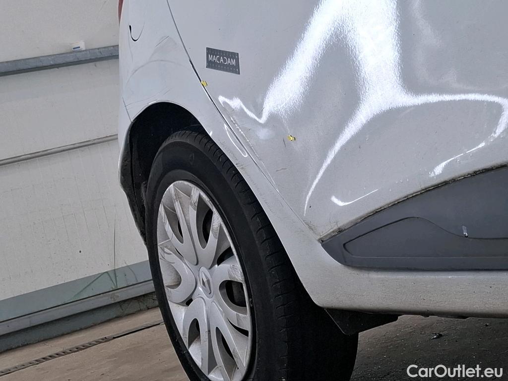  Renault  Clio  IV Air 1.5 dCi 75CV BVM5 E6 #82