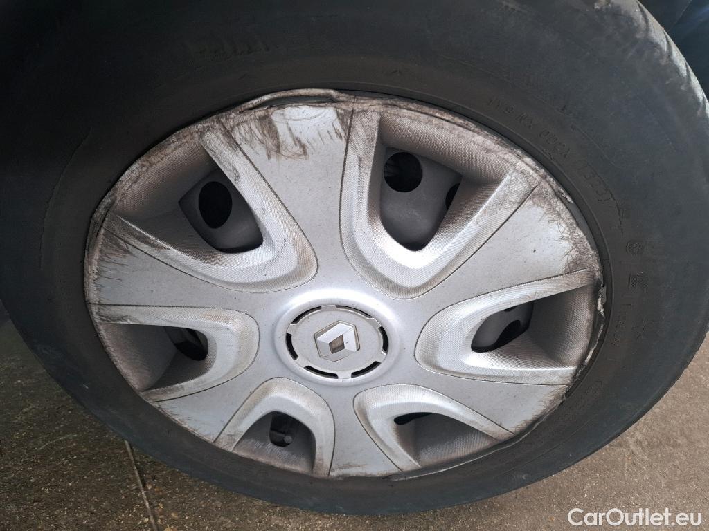  Renault  Clio  IV Air 1.5 dCi 75CV BVM5 E6 #229