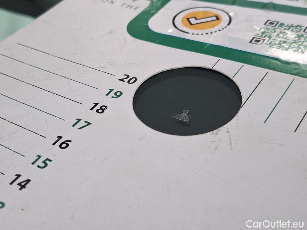  Renault  Captur RENAULT  / 2019 / 5P / SUV Intens E-TECH Plug-in 160 -21 #30