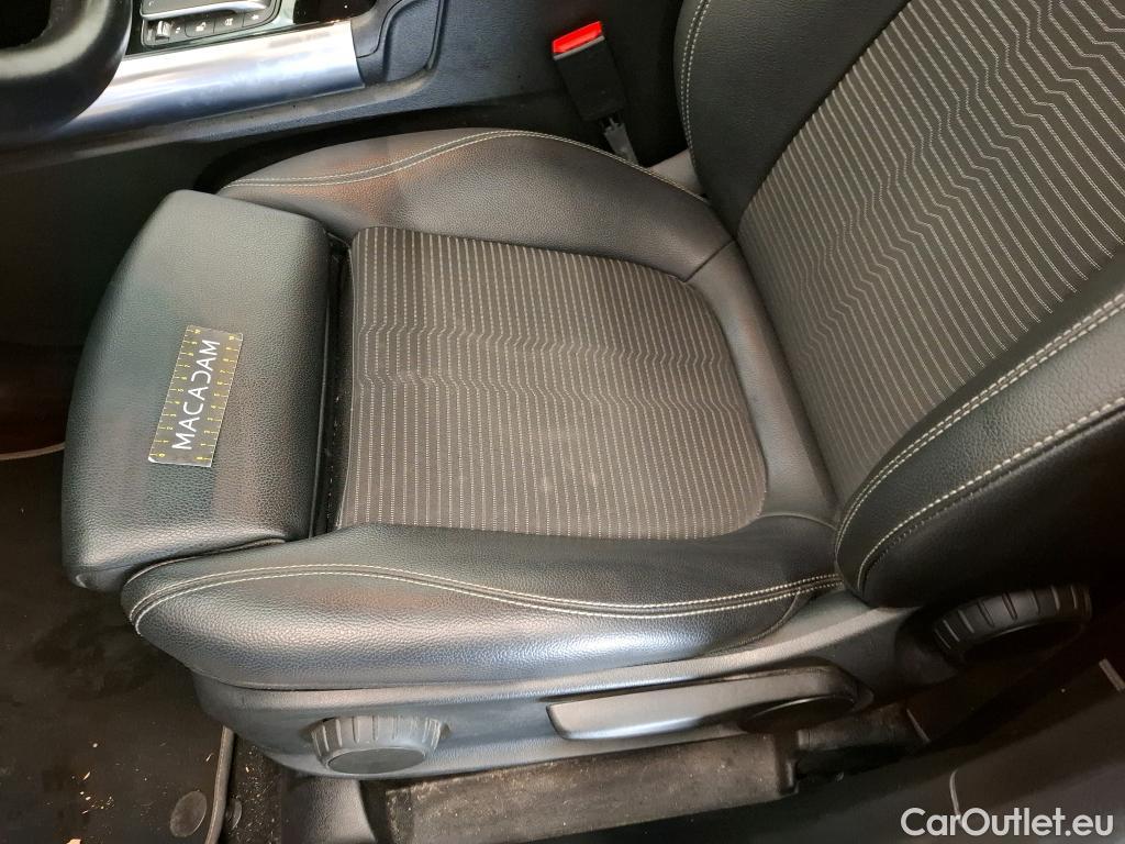  Mercedes  GLA MERCEDES-BENZ  / 2020 / 5P / SUV 1.3  250 e BUSINESS LINE DCT #3