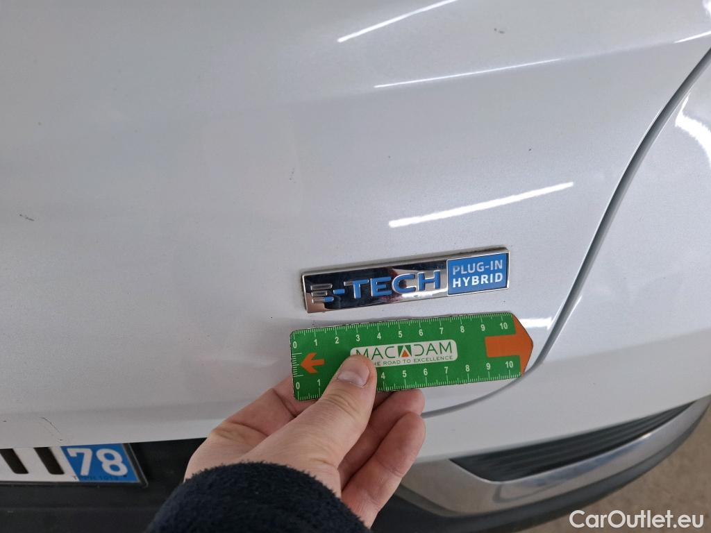  Renault  Captur RENAULT  / 2019 / 5P / SUV Intens E-TECH Plug-in 160 -21 #26