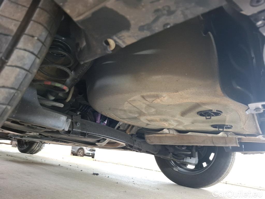  Peugeot  208  Active Pack 1.2 PureTech 100CV BVA8 E6d #13