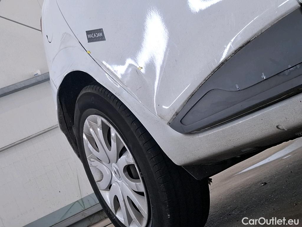  Renault  Clio  IV Air 1.5 dCi 75CV BVM5 E6 #84