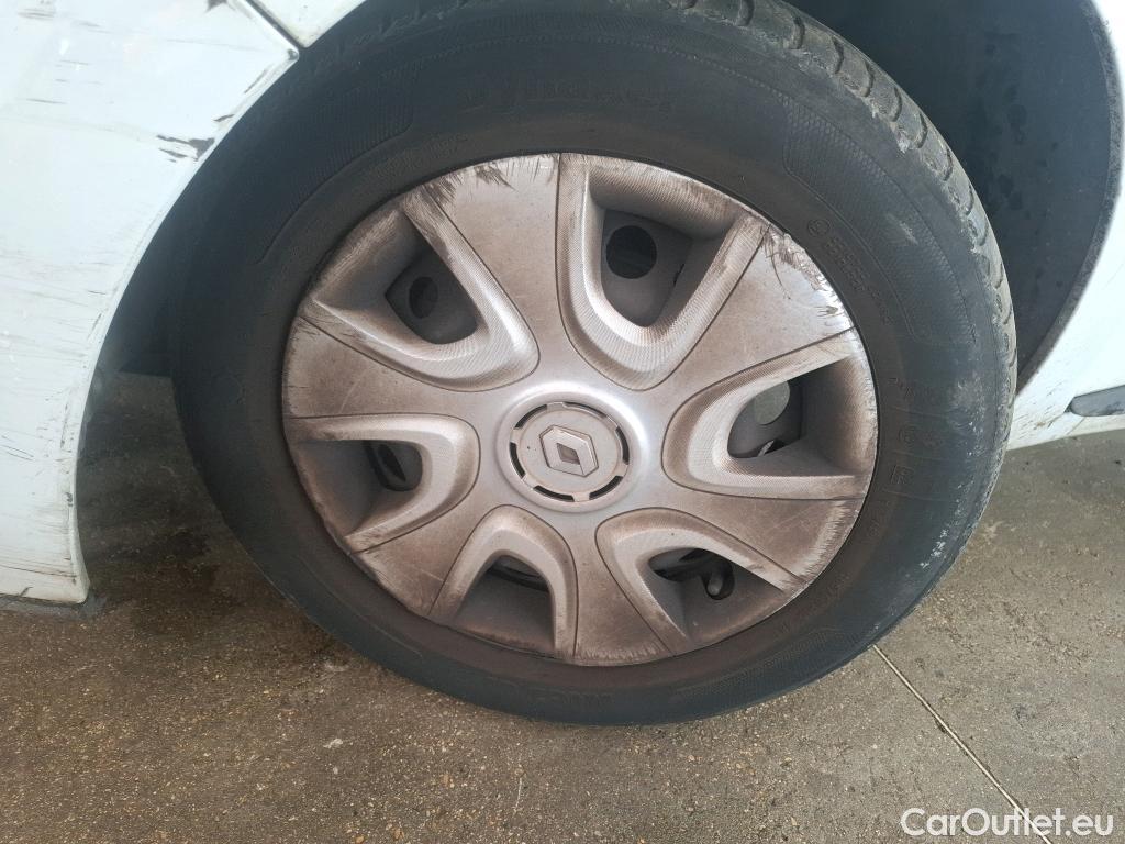  Renault  Clio  IV Air 1.5 dCi 75CV BVM5 E6 #225