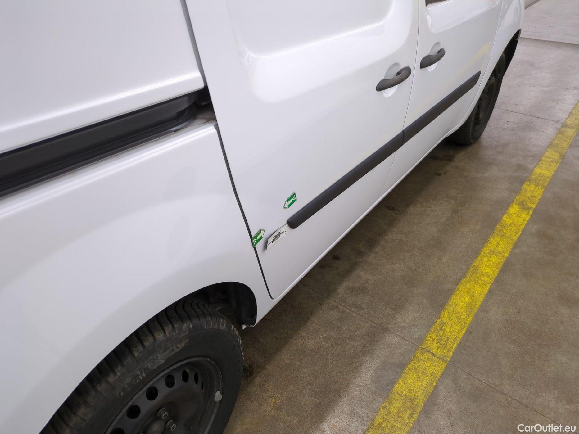  Renault  Kangoo  Express Extra (Série Spéciale) 1.5 dCi 75CV BVM5 E6 #31