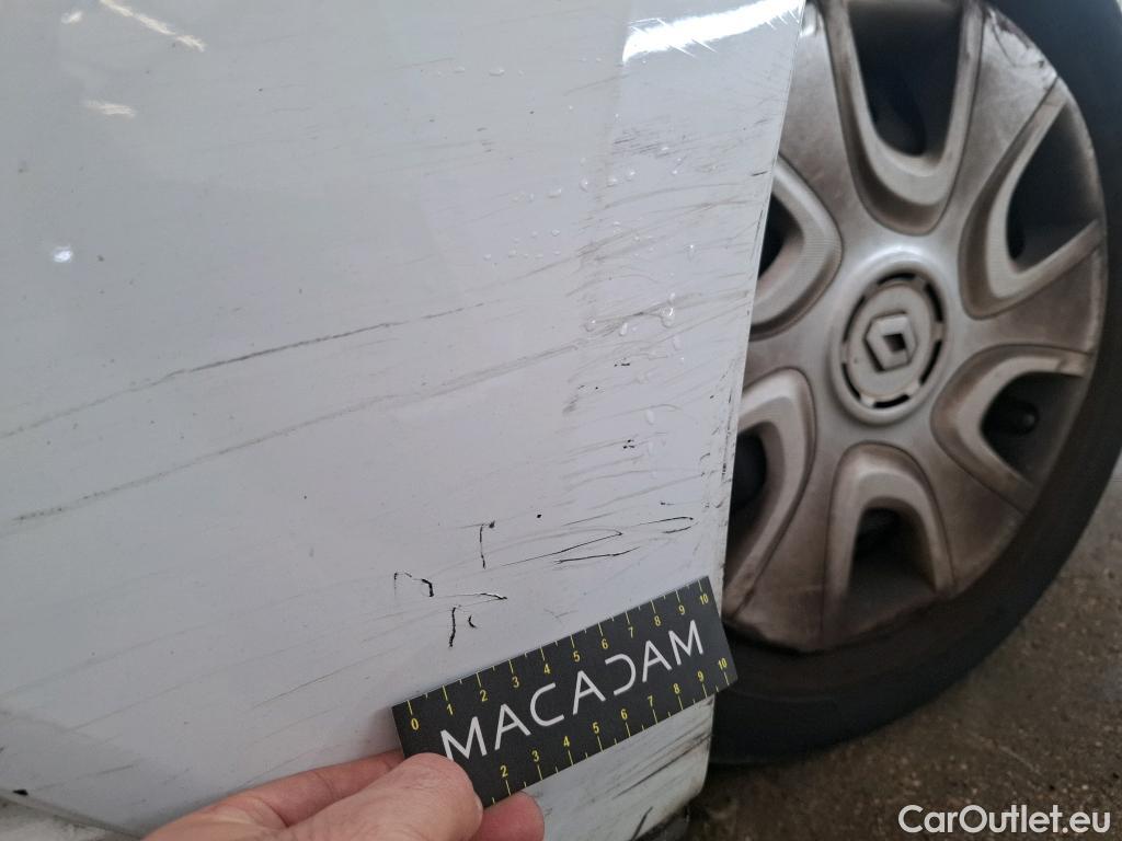  Renault  Clio  IV Air 1.5 dCi 75CV BVM5 E6 #11