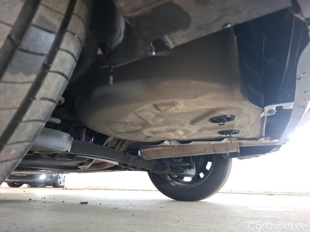  Peugeot  208  Active Pack 1.2 PureTech 100CV BVA8 E6d #24