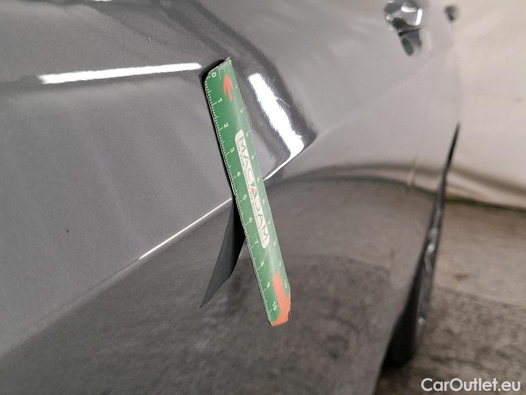  Bmw  Serie 1 BMW Série 1 / 2019 / 5P / Berline 116i DKG7 Business Design #11