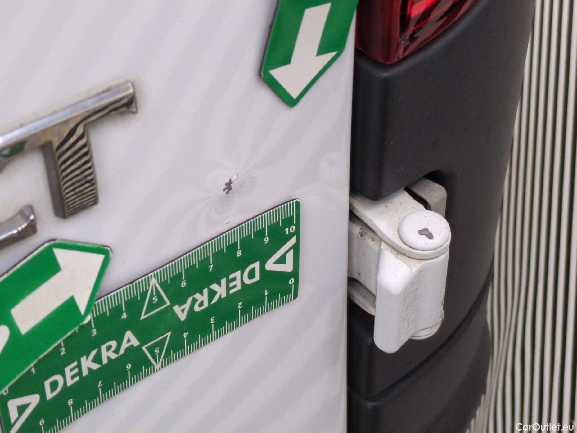  Renault  Kangoo  Express Extra (Série Spéciale) 1.5 dCi 75CV BVM5 E6 #50