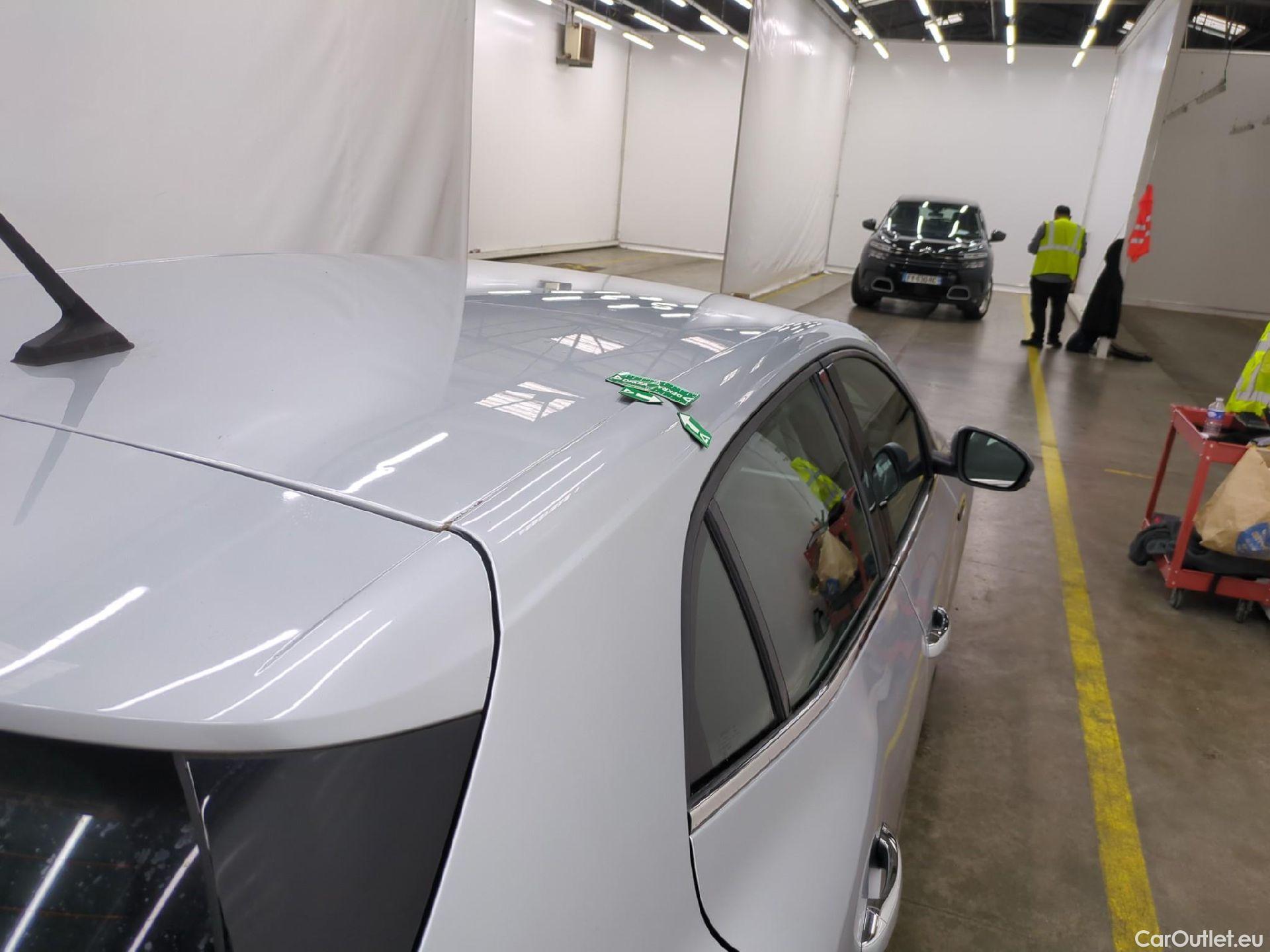  Renault  Megane RENAULT Mégane Berline / 2020 / 5P / Berline Business TCe 140 EDC FAP #8