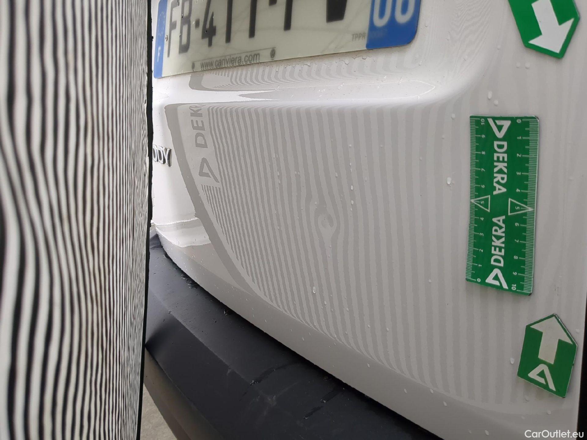  Volkswagen  Caddy VOLKSWAGEN  Van VU 4p Fourgonnette 2.0 TDI 102 Business Line #59