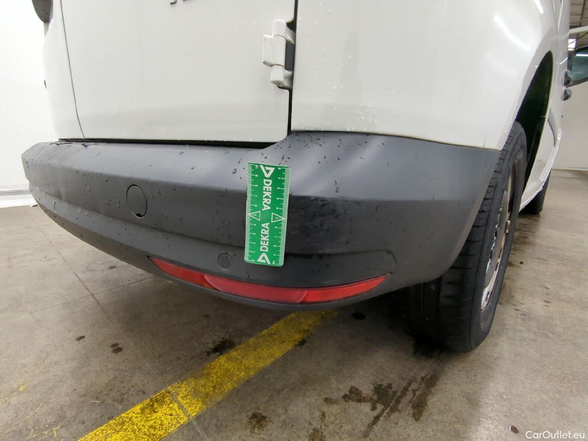  Volkswagen  Caddy VOLKSWAGEN  Van VU 4p Fourgonnette 2.0 TDI 102 Business Line #54