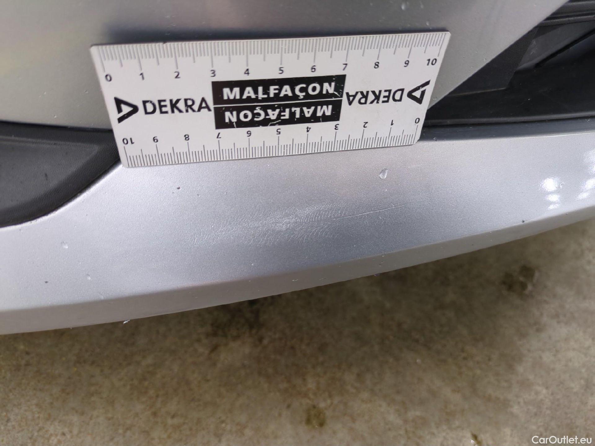  Renault  Megane RENAULT Mégane Berline / 2020 / 5P / Berline Business TCe 140 EDC FAP #26