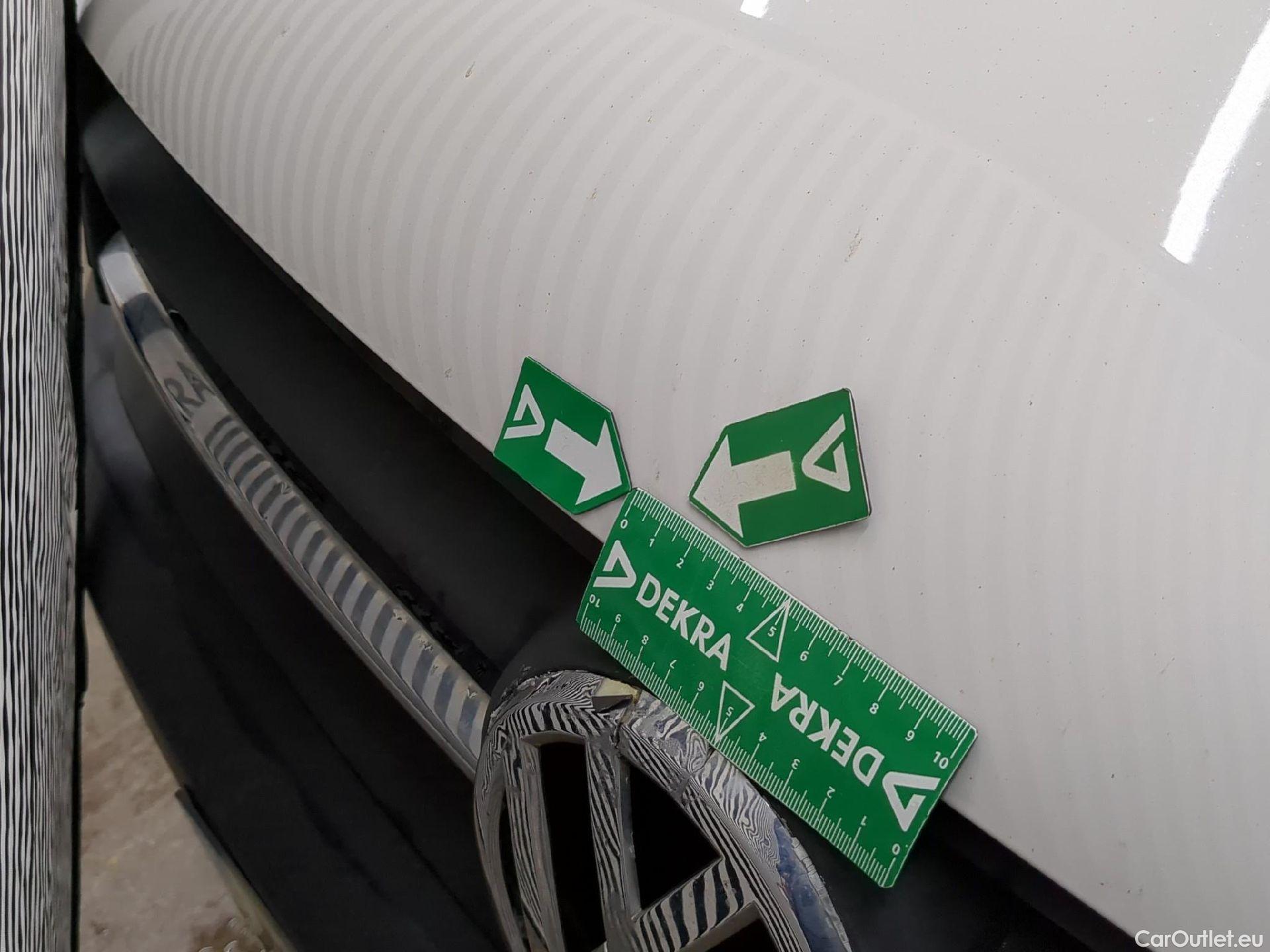  Volkswagen  Caddy VOLKSWAGEN  Van VU 4p Fourgonnette 2.0 TDI 102 Business Line #33